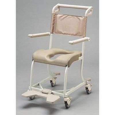 送料無料 店舗 TOTO 水まわり用四輪キャスター車いす(ソフトシート)EWCS604 水 入浴用品
