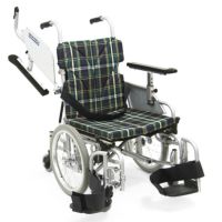 【非課税】室内用六輪車椅子こまわりくん超々低床タイプKAK16-40B-LO