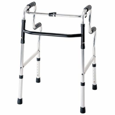 Deluxe 折りたたみ式歩行器 黒 makotoda様専用】Deluxe 折りたたみ式歩行器 黒 - メルカリ
