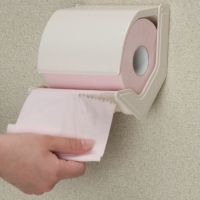 片手で切れるトイレットペーパーホルダー おくだけ