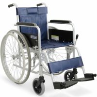 【非課税】スチール製自走用車椅子 KR801Nソリッドタイヤ 座幅42cm 病院・施設