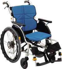 【非課税】ネクストコア－プチ 自走用車椅子 低床スタンダード NEXT-10B 身長150cm前後の方