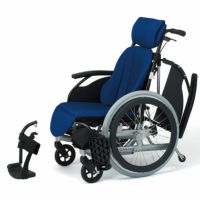 【非課税】自走用車椅子 座位保持自走型ラクリオ PR-1000