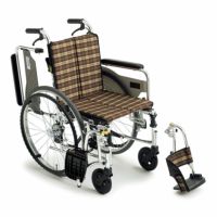 【非課税】自走用車椅子Skit(スキット)SKT-4  コンパクト・スレンダータイプ