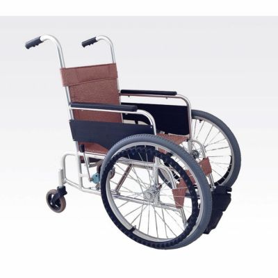 車椅子　前輪の大きな安定感が有ります。 000000014506-01-l.jpg?t=